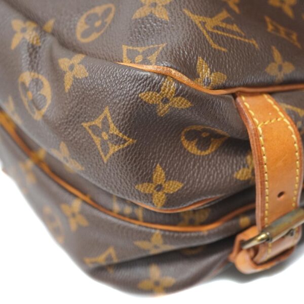 3318 12 Louis Vuitton Saumur 30 Bag