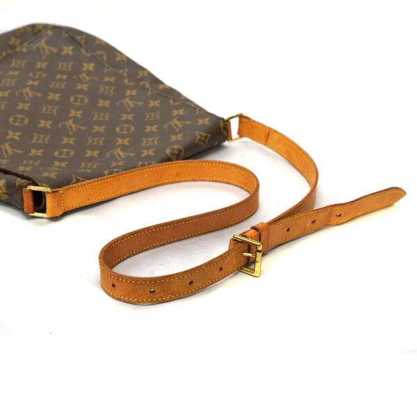 3855 8 Louis Vuitton Musette Salsa Shoulder Bag