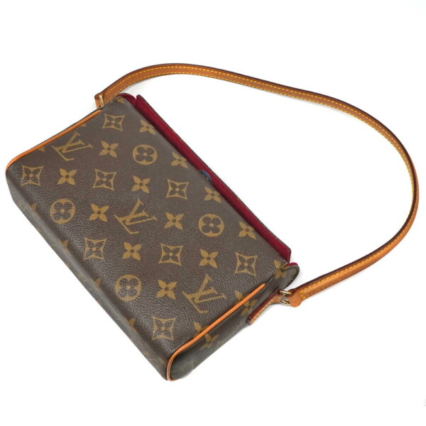 3884 11 Louis Vuitton Recital handbag