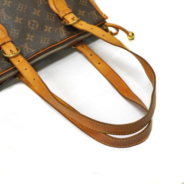 3940 10 Louis Vuitton Popincourt Haut Tote Bag