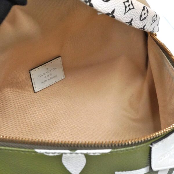 4420 18 Louis Vuitton Giant Bum Bag Body Bag Khaki Green