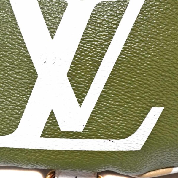 4420 8 Louis Vuitton Giant Bum Bag Body Bag Khaki Green