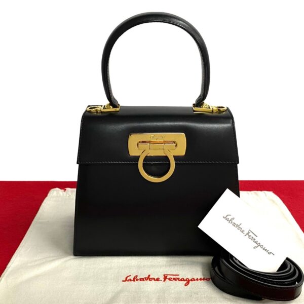 497a243372030 1 Salvatore Ferragamo Gancini Leather Shoulder Bag Black