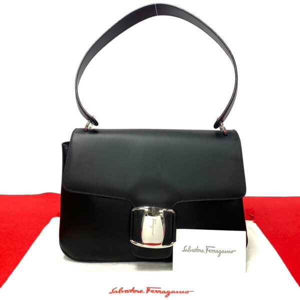 509b243942782 1 Salvatore Ferragamo Vara Leather Shoulder Bag Black