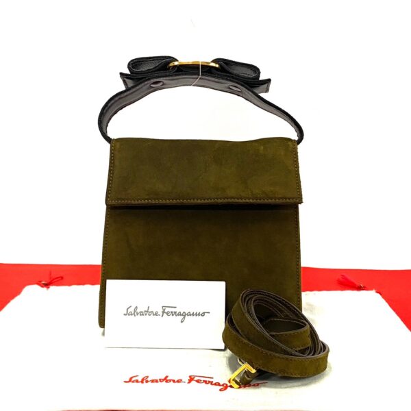 514b2531869 1 Salvatore Ferragamo Vara Leather 2way Bag Green