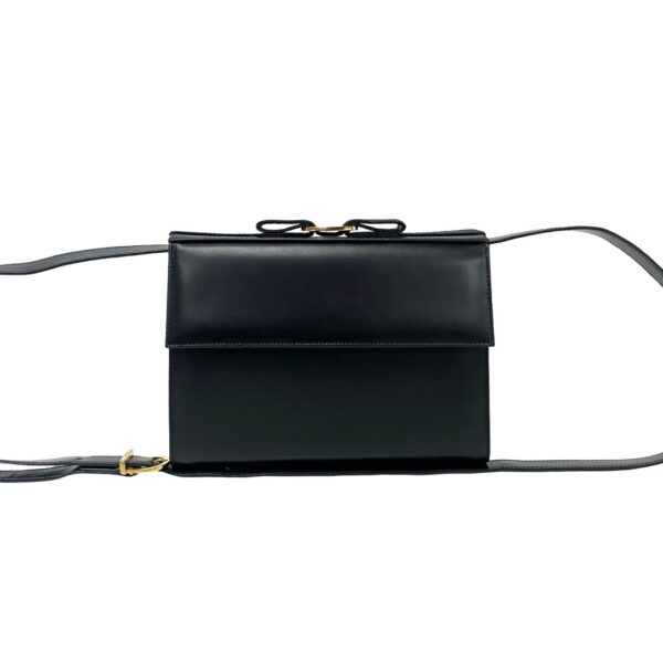 523c244609907 3 Salvatore Ferragamo Vara Leather Shoulder Bag Black