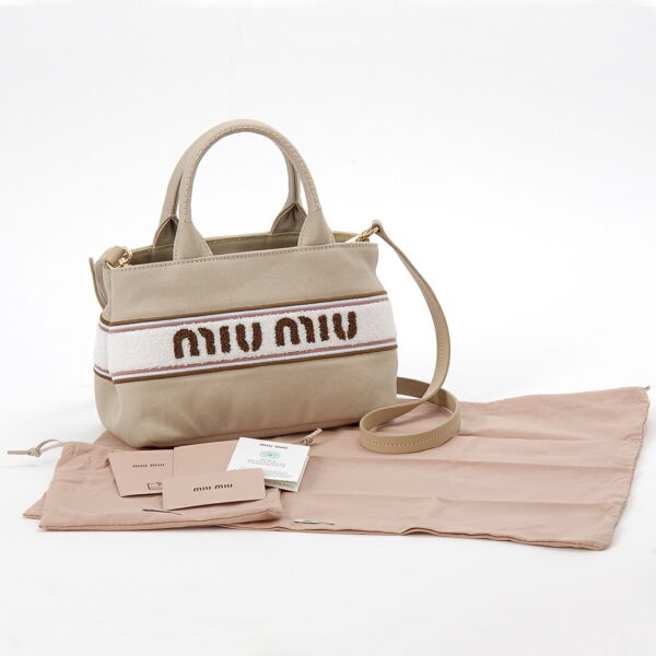 5ba2532f68f0065oro 3 Miu Miu Canvas Ricamo Handbag Beige