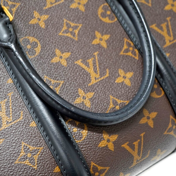 6 11 Louis Vuitton Soufflot NV MM Bag