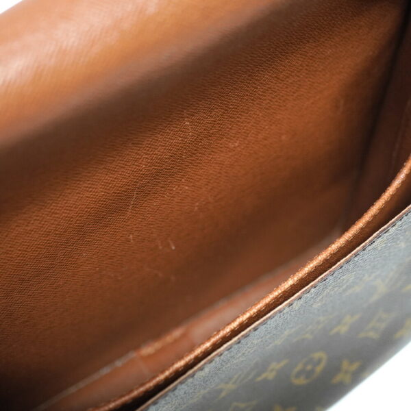 6 12 Louis Vuitton Cartesier GM shoulder bag Monogram