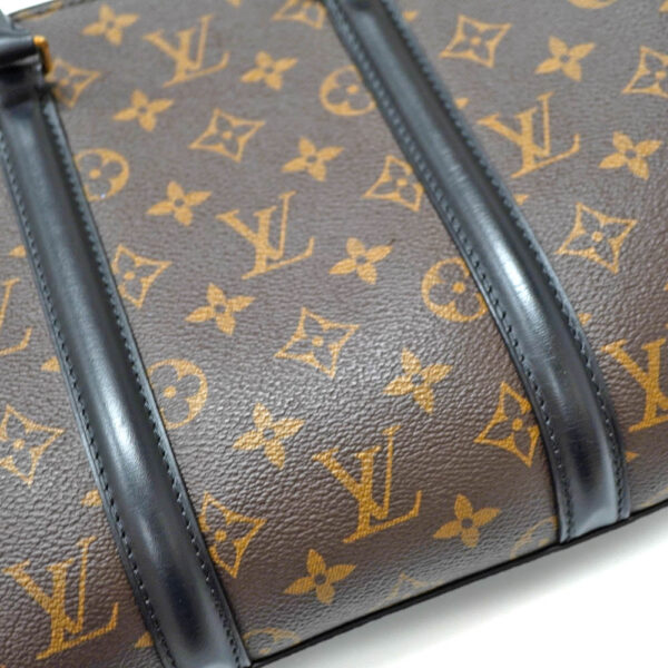 6 7 Louis Vuitton Soufflot NV MM Bag