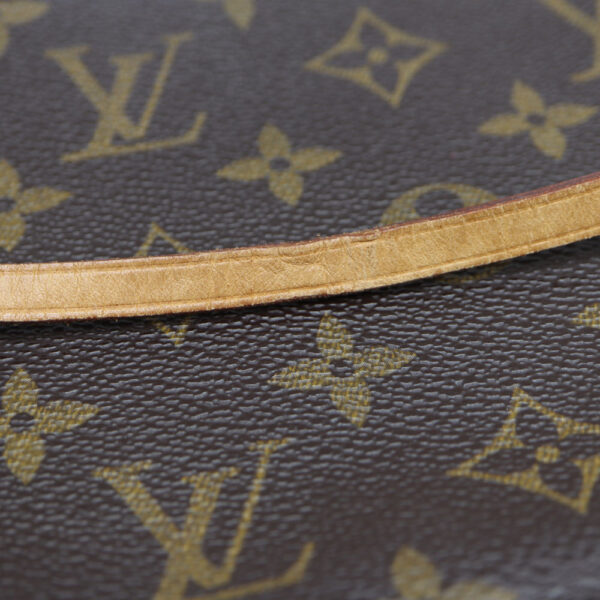 674 6 Louis Vuitton Pochette Accessory Pouch Monogram Canvas Brown