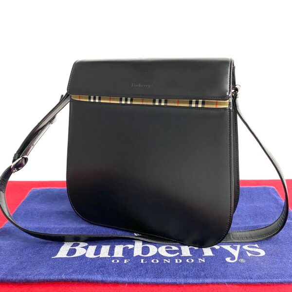 771a770 32273 1 Burberrys Nova Check Calf Leather Canvas Shoulder Bag Black