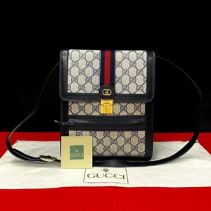 772a772 30306 1 Prada Nylon Handbag Blue