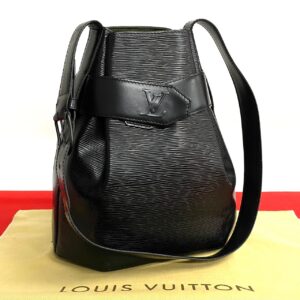 773a772 20671 1 Louis Vuitton Papillon 26 Monogram Mini Bag Model