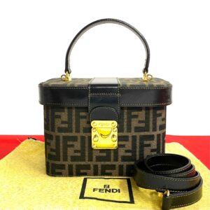 774b772 36073 1 Gucci Hacker Project Neo Canvas Handbag