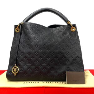 774b774 24214 1 CHANEL New Travel Line Tote Bag Black