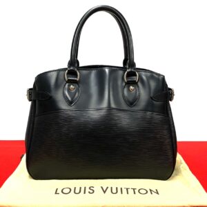 779c779 19788 1 Louis Vuitton Vanity Bag Monogram Giant Bloom BB Handbag