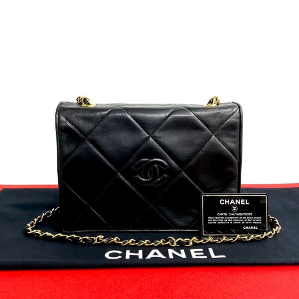 780c780 26700 1 Chanel Matelasse Lambskin Chain Shoulder Pochette Black