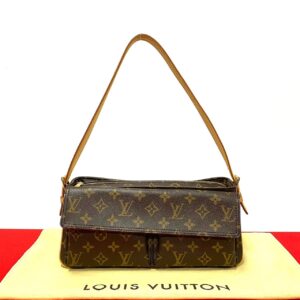 780c780 29707 1 Louis Vuitton Canvas Monogram Rose Ballerine Victorine Wallet