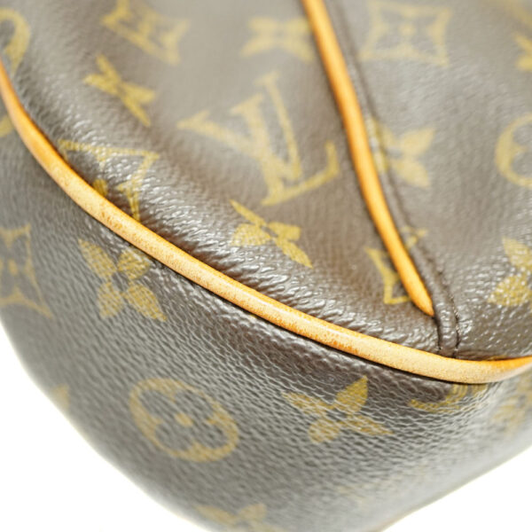 8040 10 Louis Vuitton Thames GM Monogram Shoulder Bag