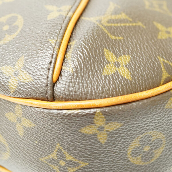 8040 9 Louis Vuitton Thames GM Monogram Shoulder Bag