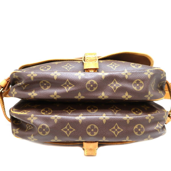 8226 5 Louis Vuitton Saumur 30 Shoulder Bag Monogram Canvas Brown