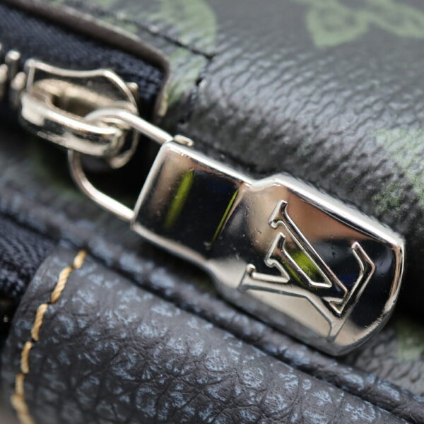 8298 6 Louis Vuitton Avenue Sling Bag Monogram Record Green Navy