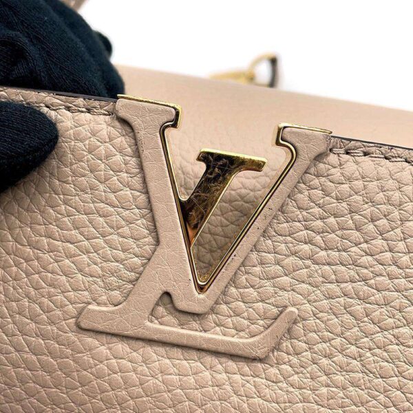 9110236 10 Louis Vuitton Capucines BB Handbag