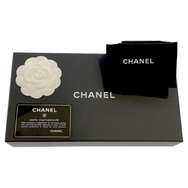 9254367 14 Chanel Classic Vanity Phone Case Lambskin Bag White