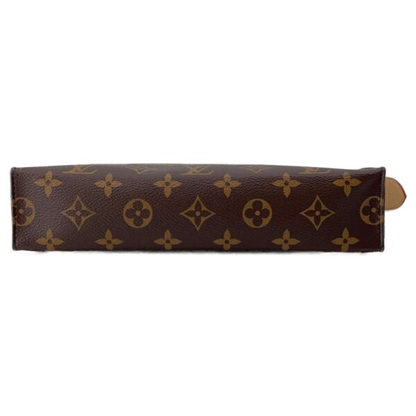 9345492 04 Louis Vuitton Posh Toilette 26 Monogram Pouch