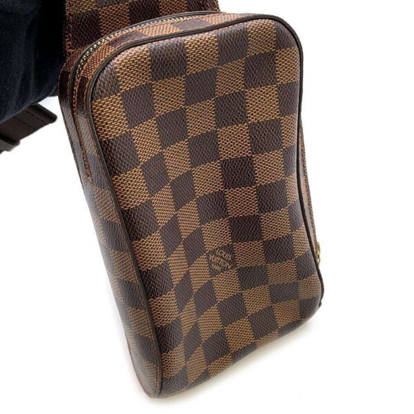 9394568 10 Louis Vuitton Jeronymous Damier Ebene Body Bag