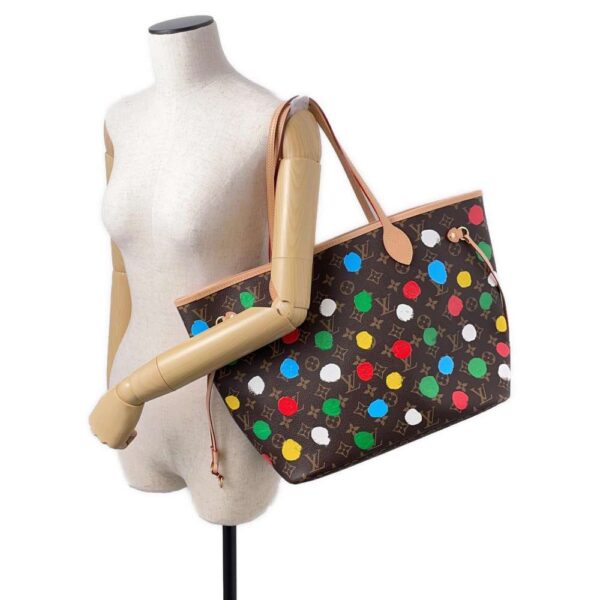 9394728 05 Louis Vuitton Neverfull MM Painted Dots Yayoi Kusama Tote Bag