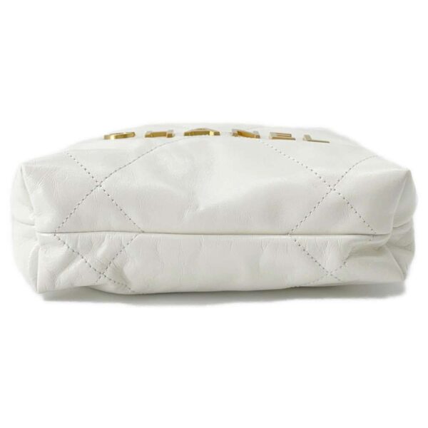 9464100 03 Chanel 22 Mini Calfskin Bag White