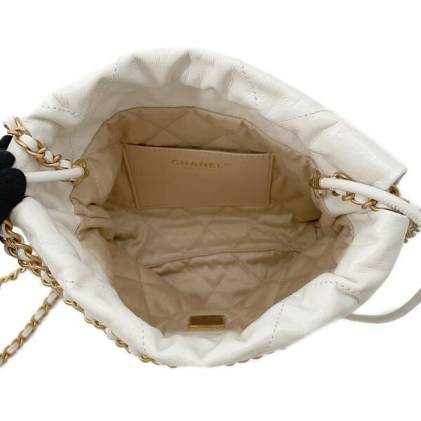 9464100 06 Chanel 22 Mini Calfskin Bag White