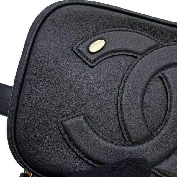 9499119 13 Chanel Coco Mark Leather Body Bag Black