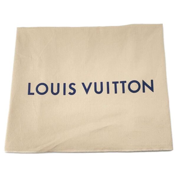 9506541 12 Louis Vuitton Totally MM Monogram Tote Bag