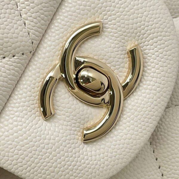 9534384 09 Chanel Matelasse 30 Cocomark Caviar Shoulder Bag White