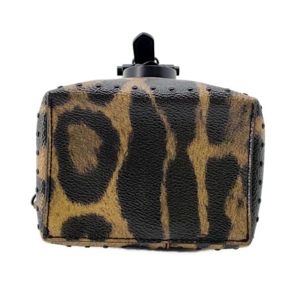 9590052 03 Louis Vuitton Leopard Camera Box Monogram Handbag Black