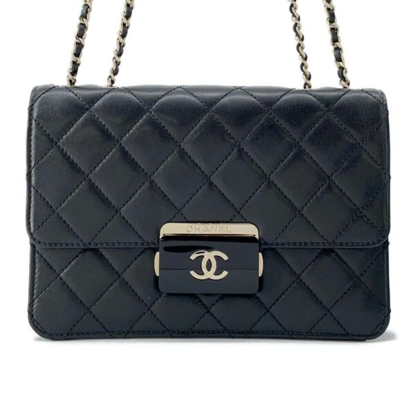 9597037 01 Chanel Beauty Lock Flap Here Mark Leather Chain Shoulder Bag Black