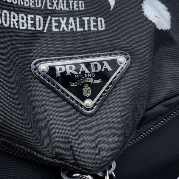 9605220 06 Prada Rucksack Signeau Nylon Black