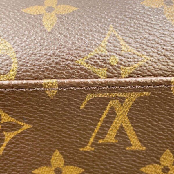 9605770 09 Louis Vuitton Retiro PM Monogram Handbag 2way