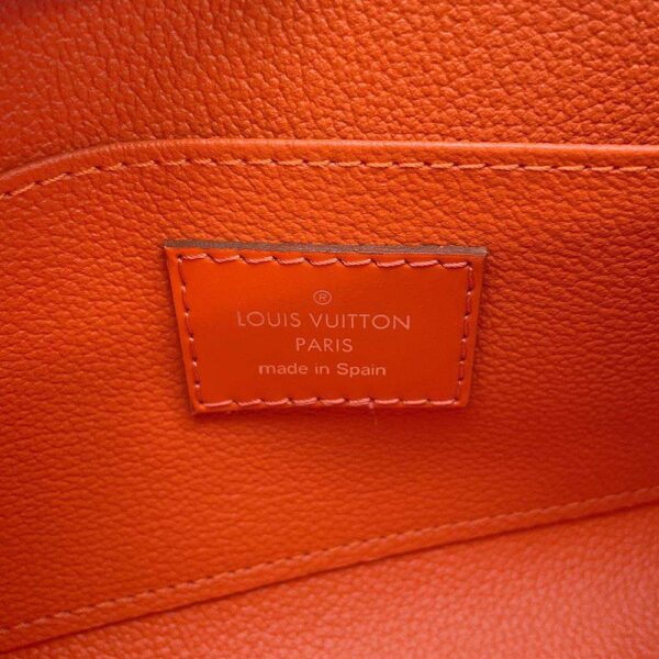 9606708 08 Louis Vuitton Pochette Epi Pouch