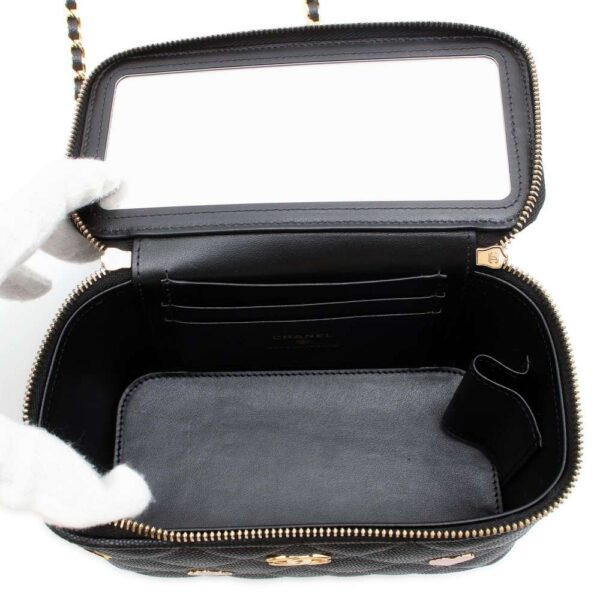 9660250 05 Chanel Vanity Matelasse Cocomark Trump Caviar Shoulder Bag Black