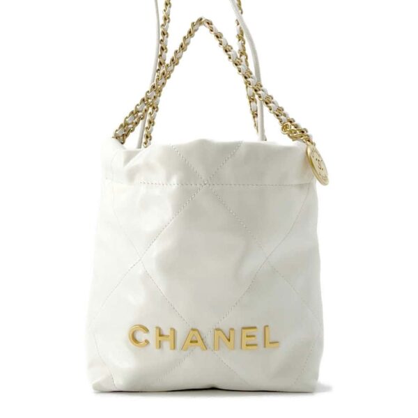 9662278 01 Chanel 22 Mini Matelasse Calfskin 2way Shoulder Bag White