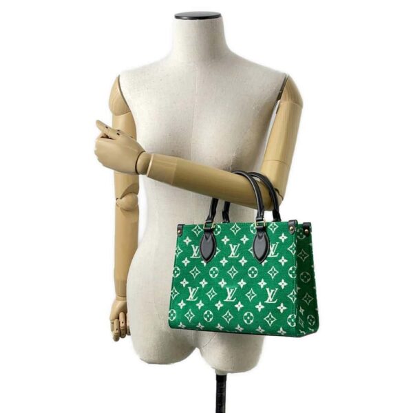 9686151 05 Louis Vuitton On the Go PM Jacquard Velvet Handbag 2way