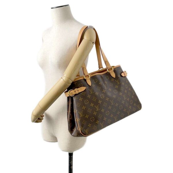 9686540 04 Louis Vuitton Batignolles Horizontal Monogram Tote Bag