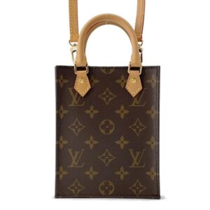 9706798 01 Louis Vuitton Trio Messenger Monogram Shoulder Bag