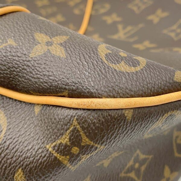 9720251 10 Louis Vuitton Monogram Galliera PM Canvas Shoulder Bag