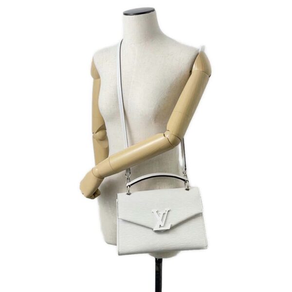 9727533 04 Louis Vuitton Epi Pochette Grenelle Leather Shoulder Bag White