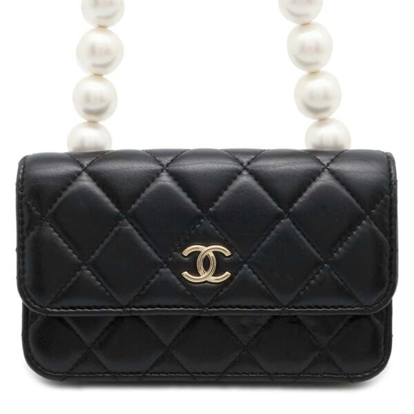 9733879 01 Chanel Pearl Chain Matelasse Coco Mark Lambskin Wallet Black